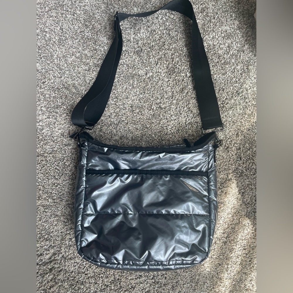 Haute Shore Nikki Puffer bag in gently used condition